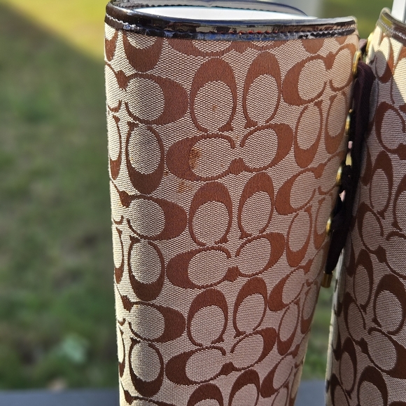 Coach tall boot Size 8. Khaki/Chestnut rubber. - Picture 6 of 6